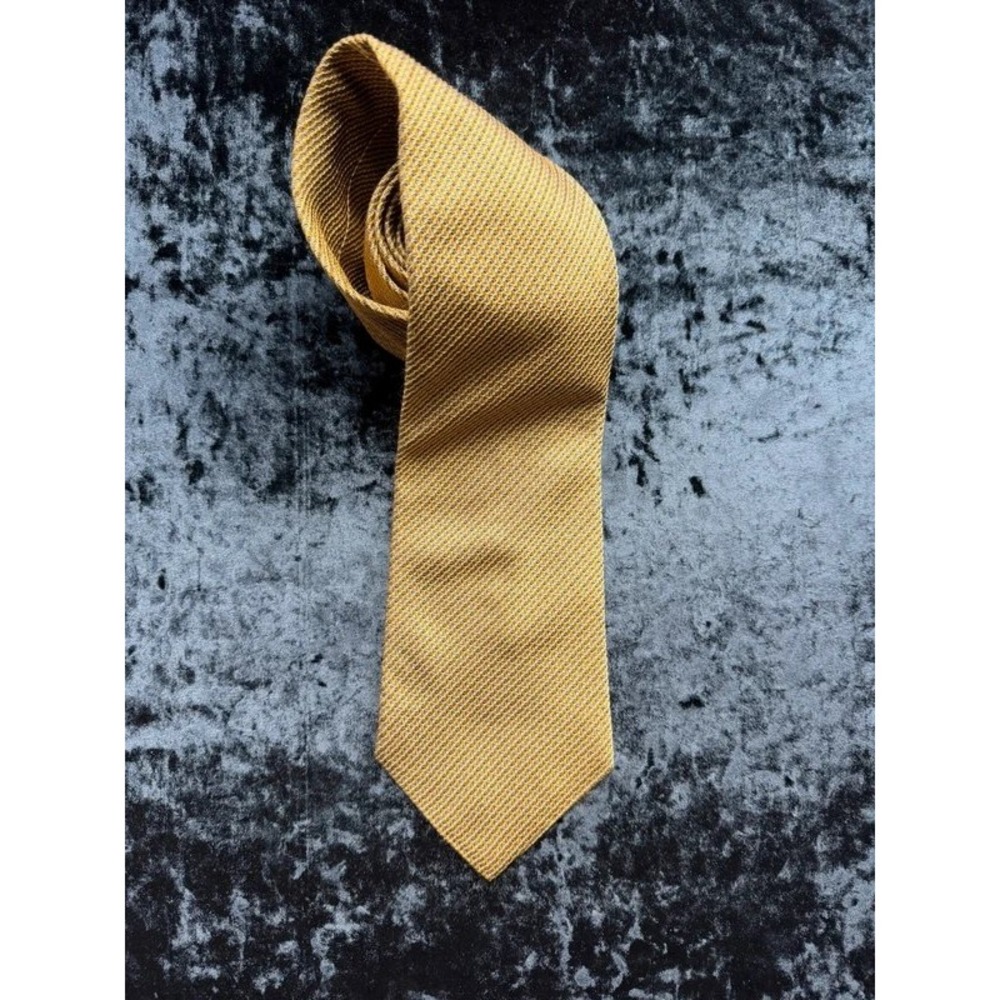 Nautica Men's 100% Silk Tie Gold Navy Textured Geometric Costa Rica RN19388